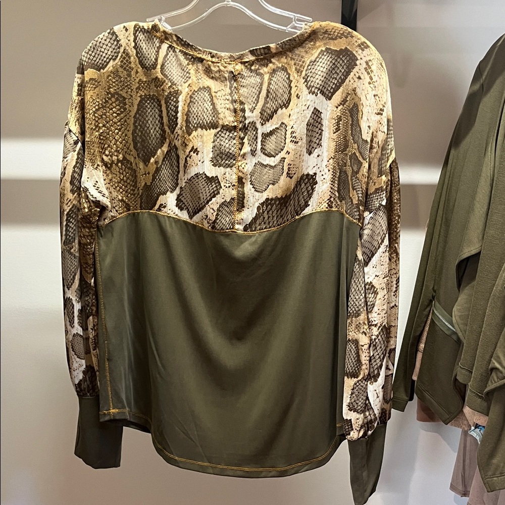 Mystree Olive Green Tank with Neutral Patterned Trim - Picture 6 of 8